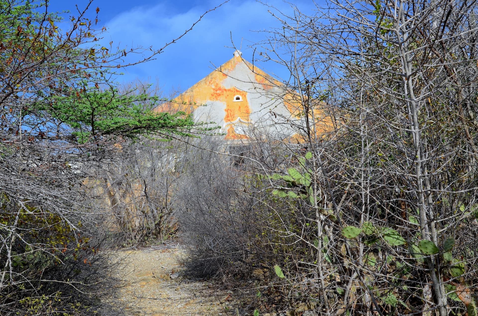 Landhuizen — Curaçao's Plantation Houses