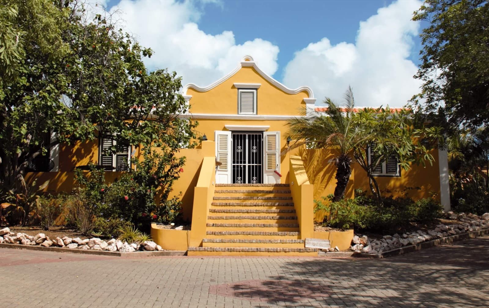 Landhuis Bona Vista — Built of Dutch Ship-Ballast Bricks