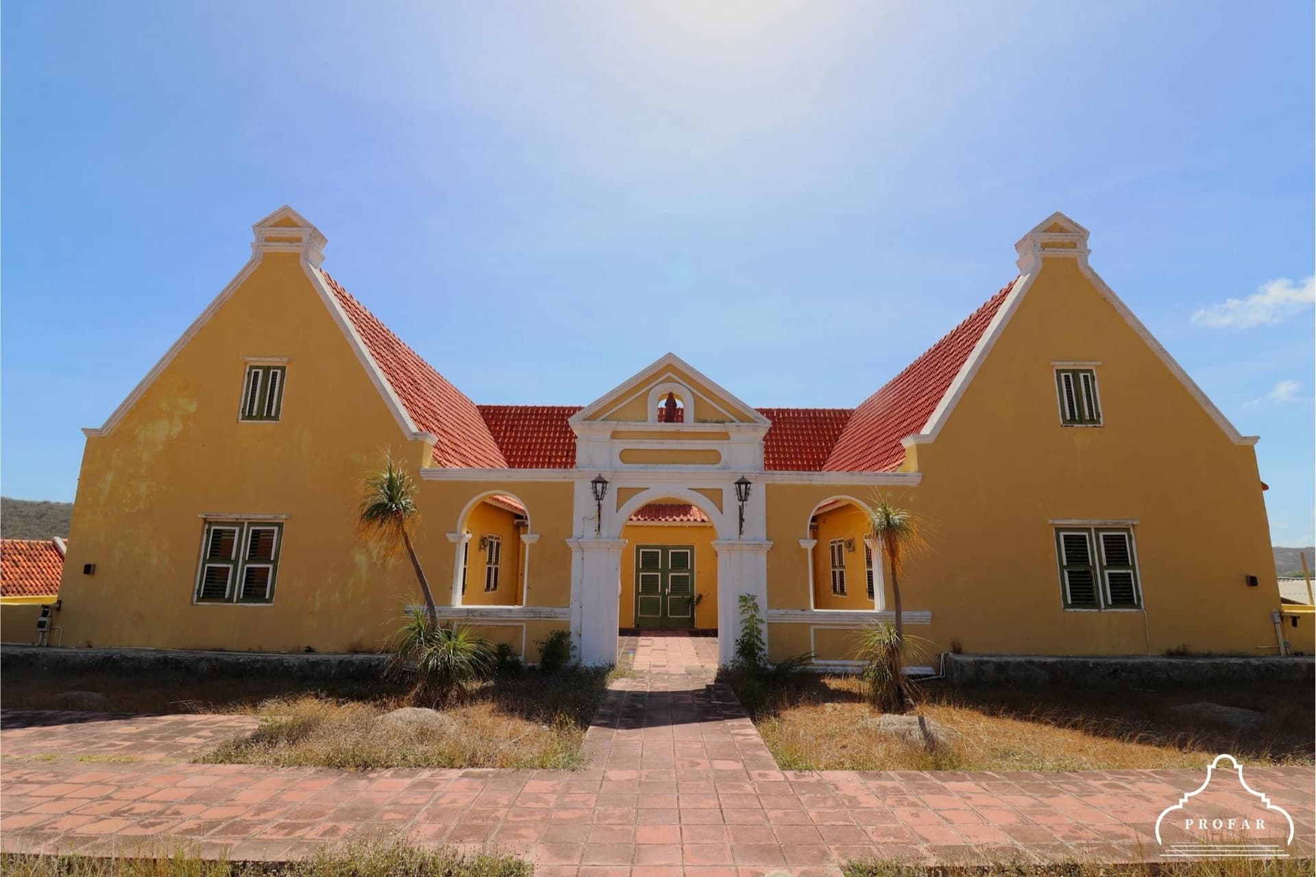 Landhuis Groot Santa Martha — Salt, Cattle, Community