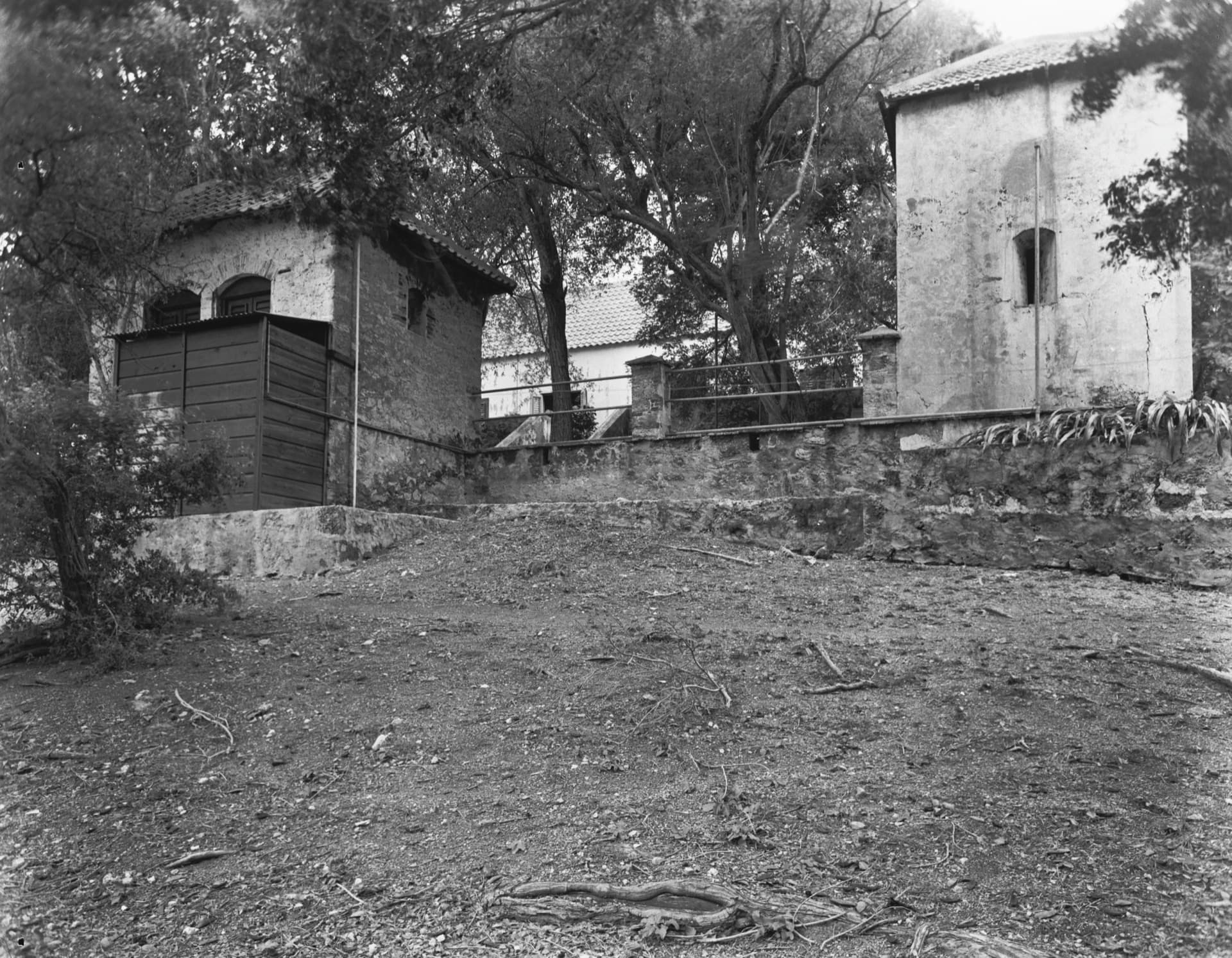 Landhuis Zuurzak (Sorsaka) — An Early Resort with Watchtowers